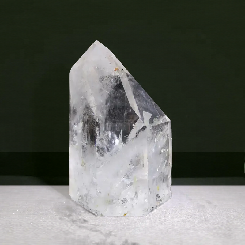 Polished Quartz Tower — 4.69 kg