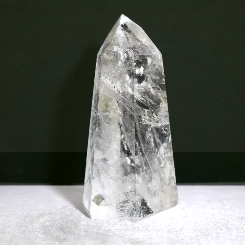 Polished Quartz Tower — 1.55 kg