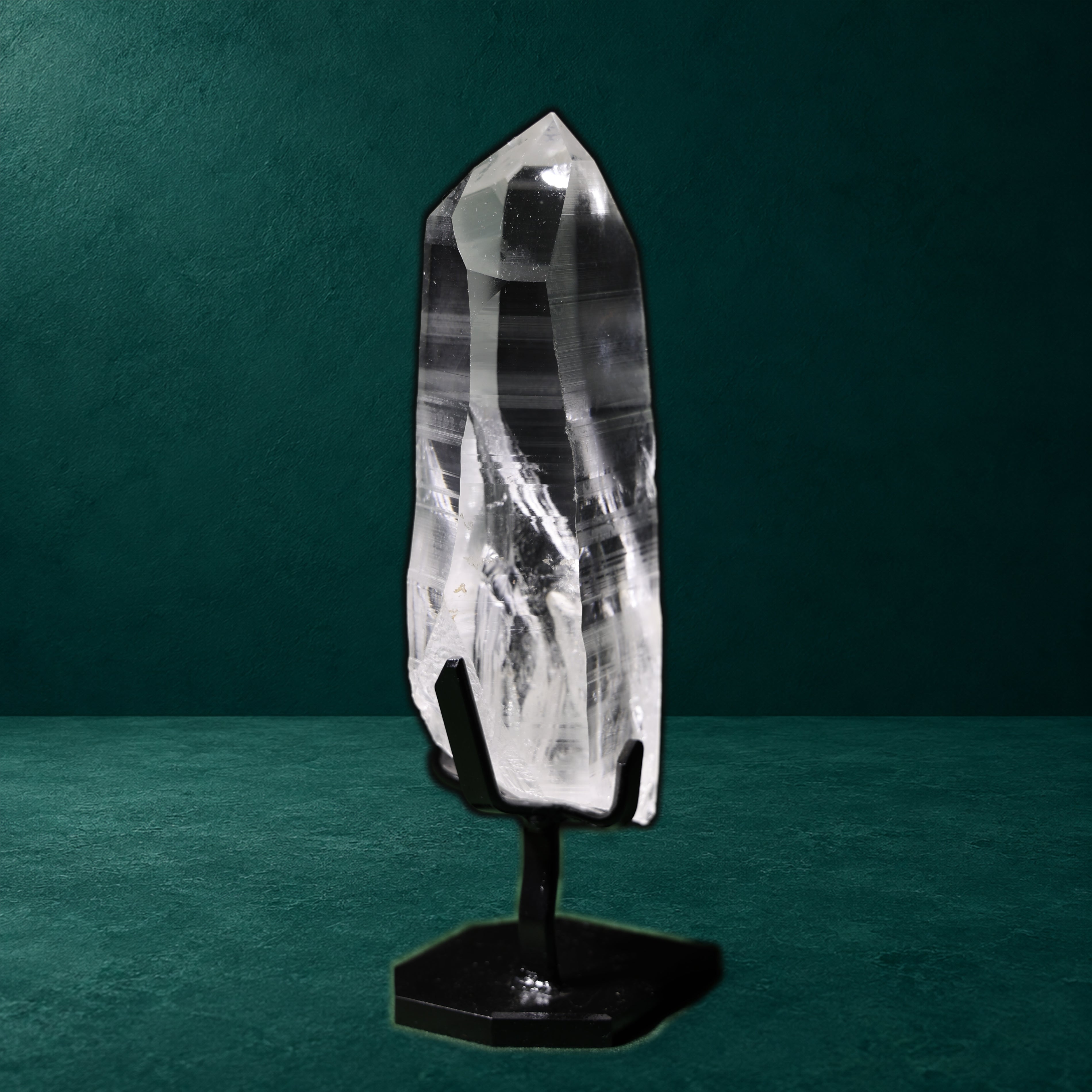 100% Natural Unpolished Clear Lemurian Quartz