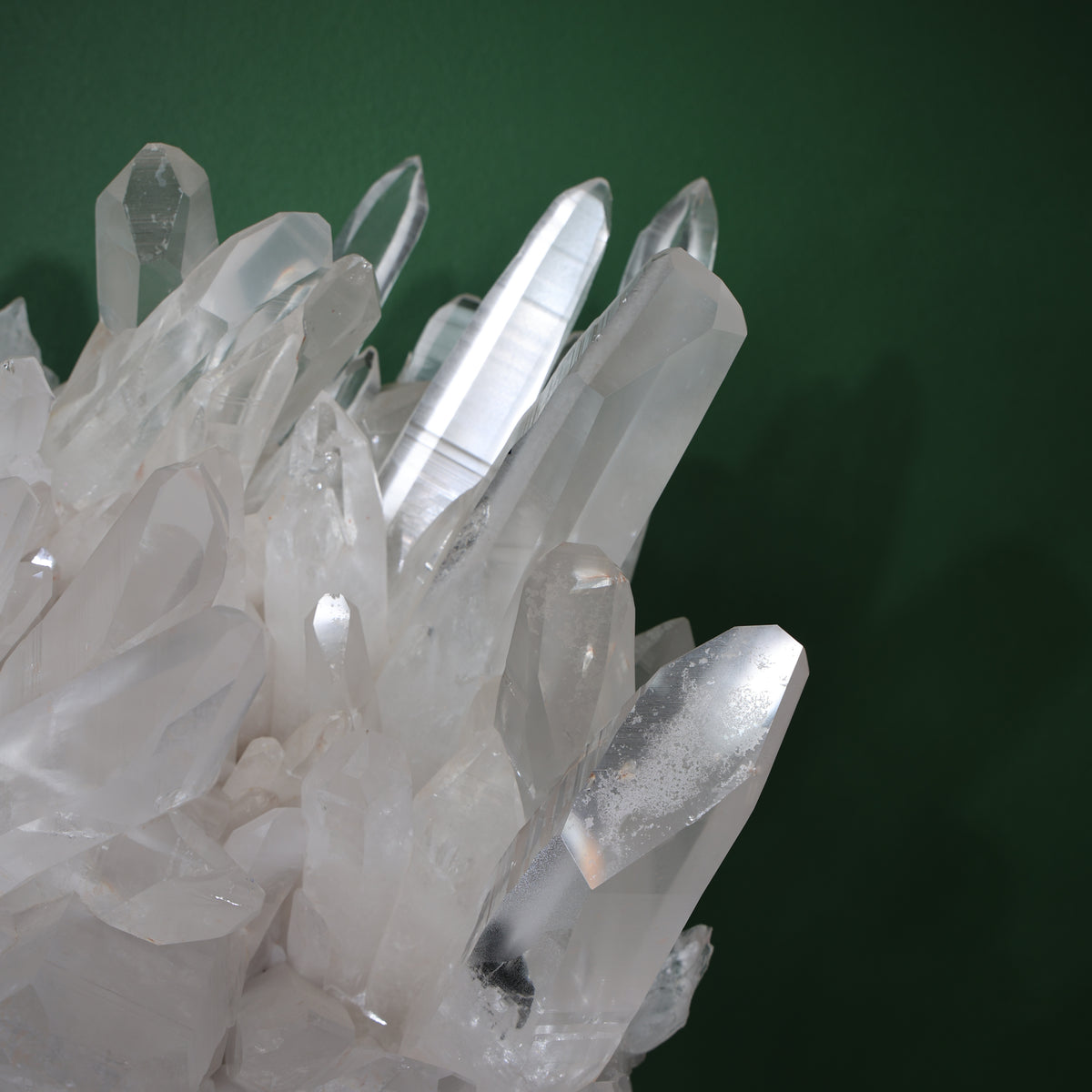 Detail of the clear, well-formed Lemurian quartz points and fine matrix