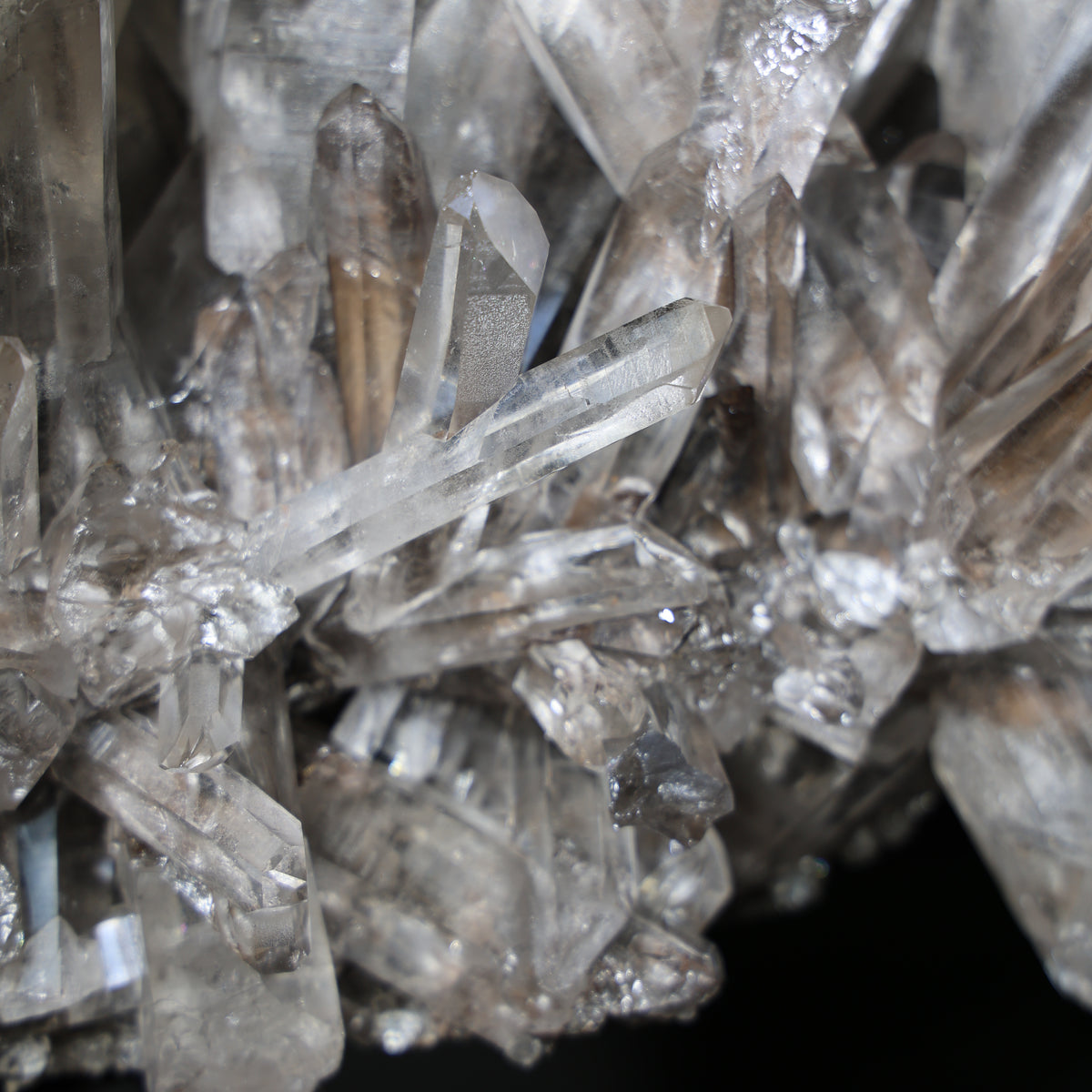 Detail of naturally interrupted crystal terminations at the top