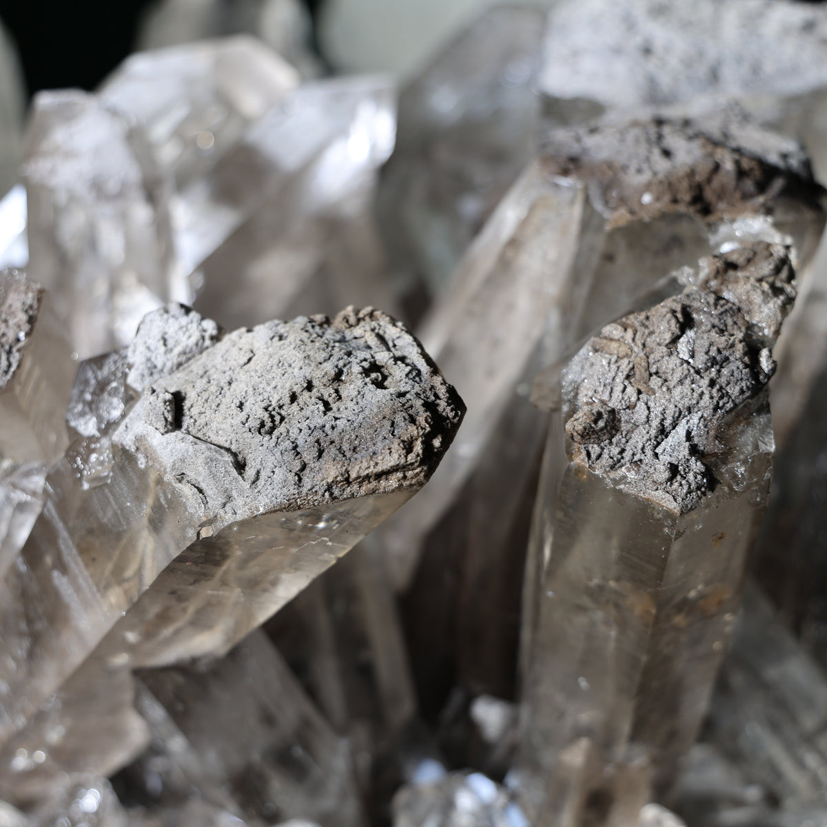 Reverse view of the smoky quartz formation