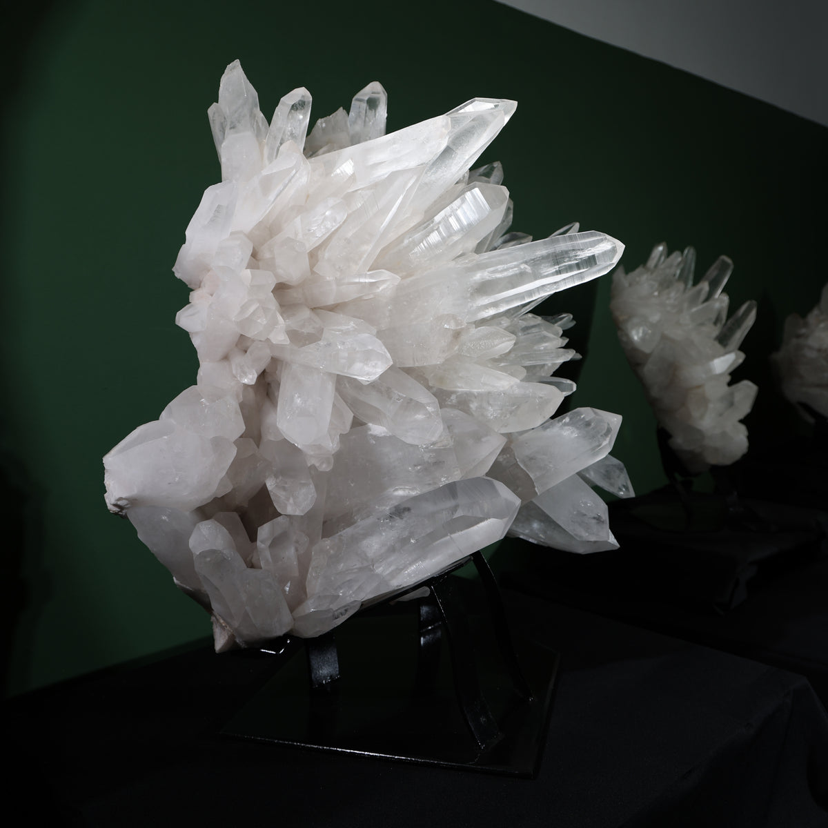 Elongated quartz points with natural striations