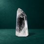 Side facets of the 0.799 kg quartz point.