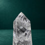 Close view of the quartz tip and internal fractures.