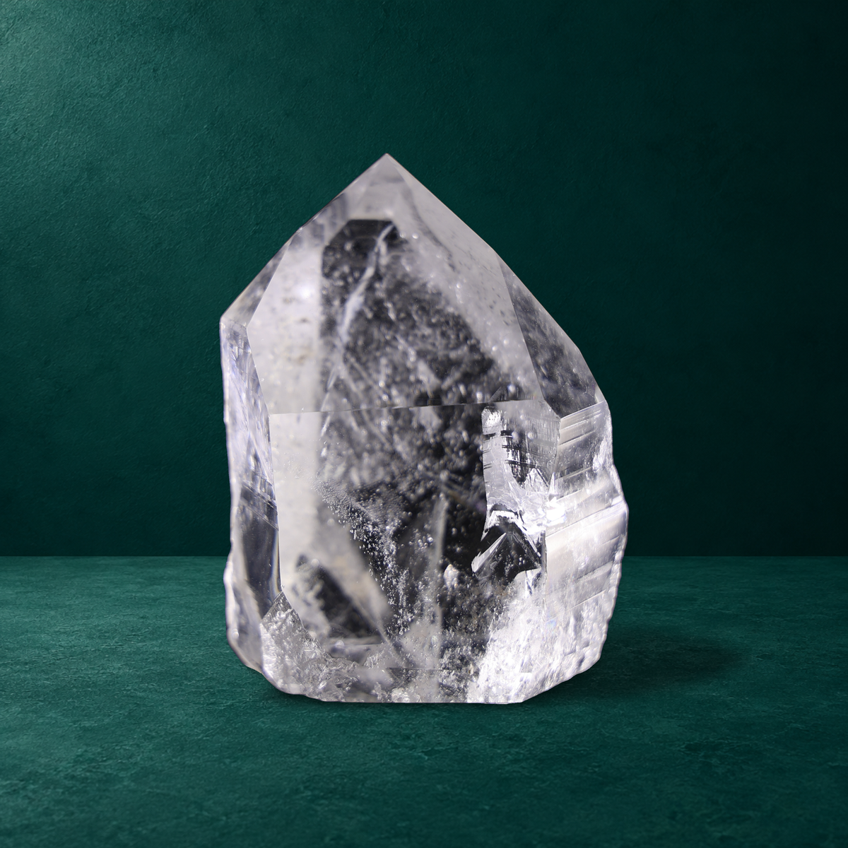 First polished quartz point in the four-piece set