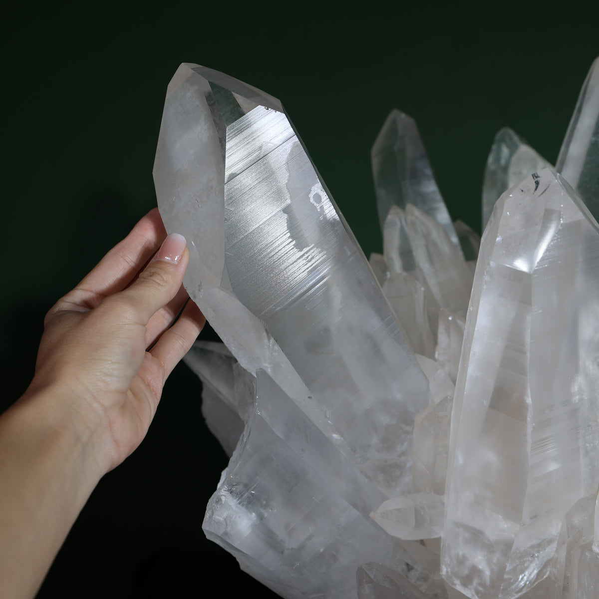 Detail of the fine matrix beneath the broad quartz points