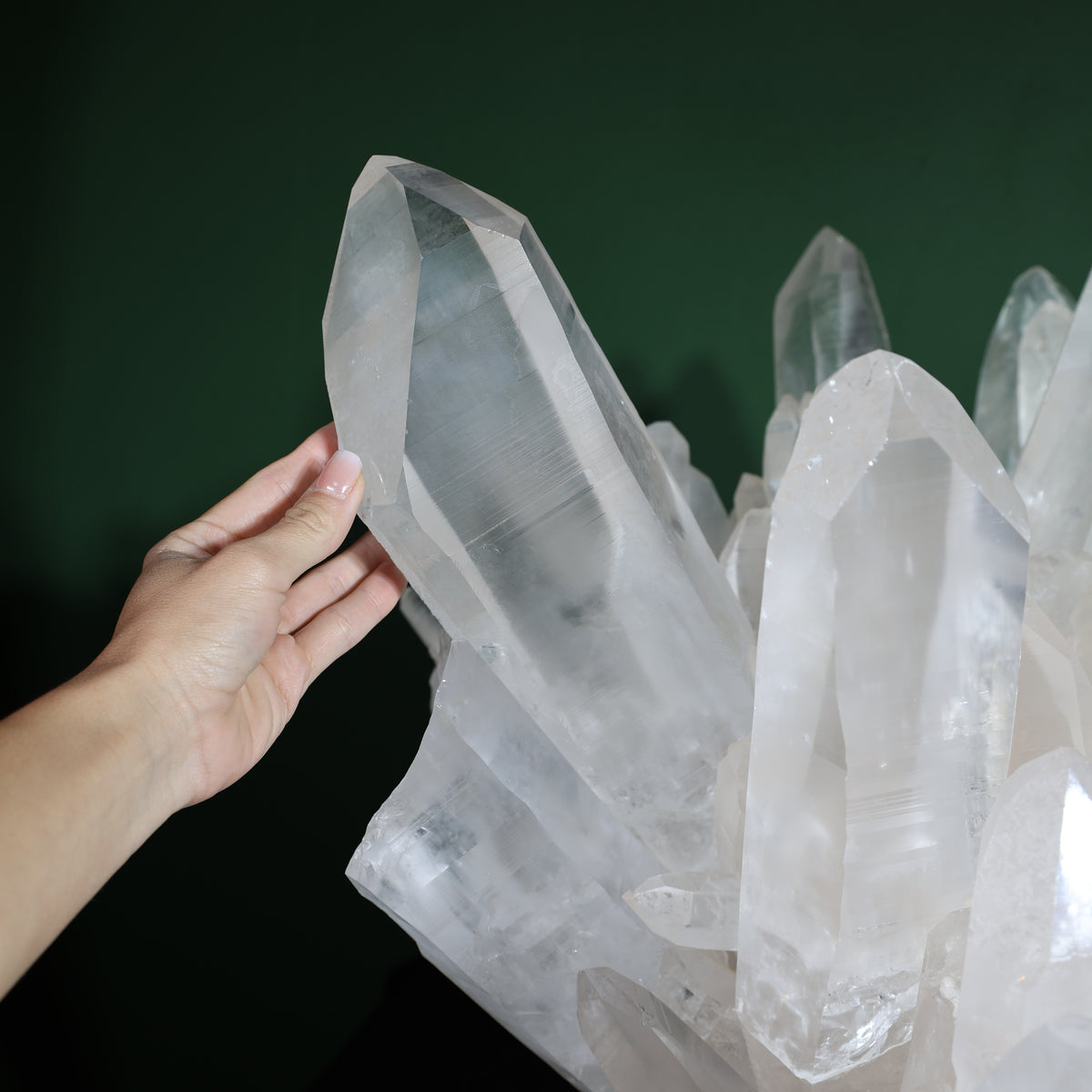 Side profile of the large-point Lemurian quartz cluster
